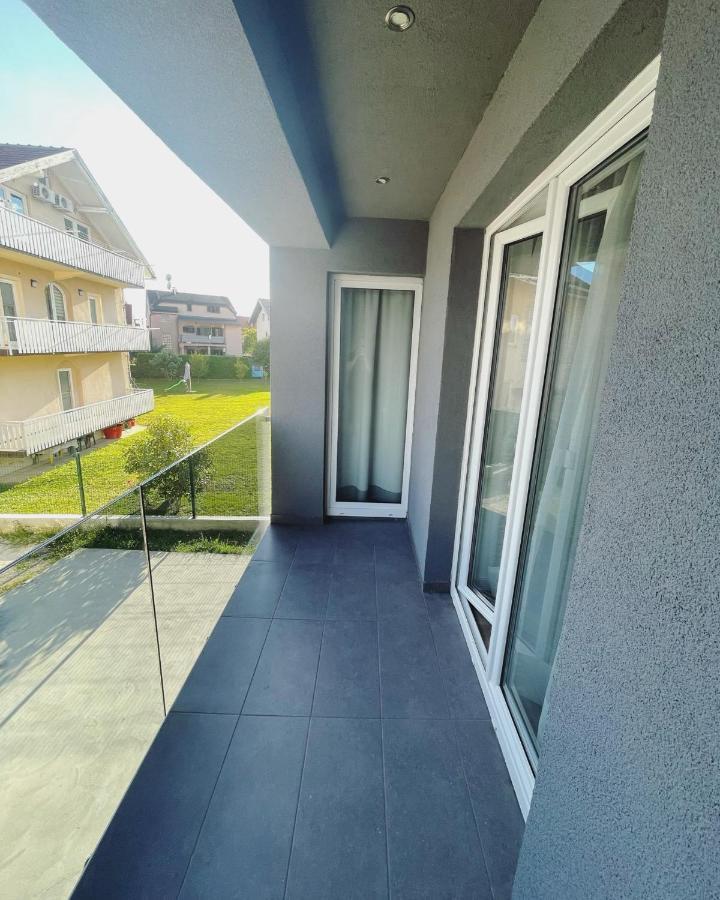 White Lotus Apartment เวลิคาโกริตซา ภายนอก รูปภาพ