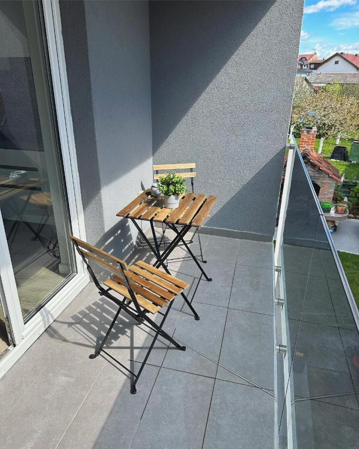 White Lotus Apartment เวลิคาโกริตซา ภายนอก รูปภาพ